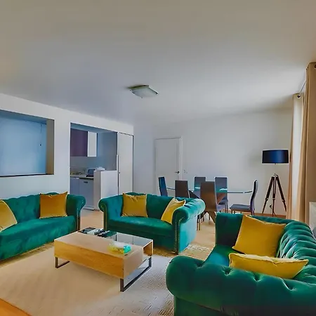 Apartment Spacious Apartment - Eiffel Tower Paris
