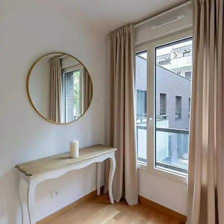 Apartment Spacious Apartment - Eiffel Tower Paris