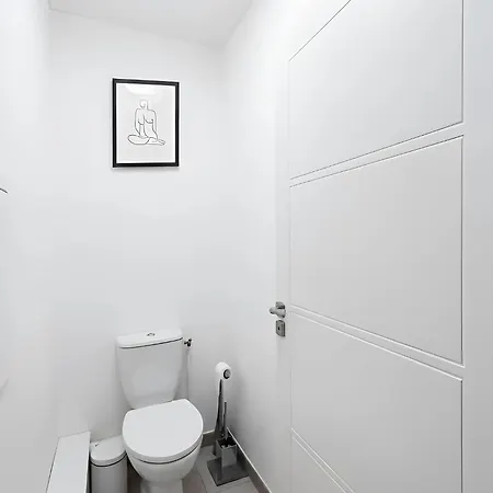 Spacious Apartment - Eiffel Tower