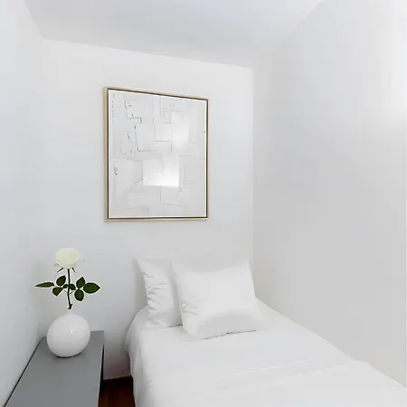 Spacious Apartment - Eiffel Tower Paris